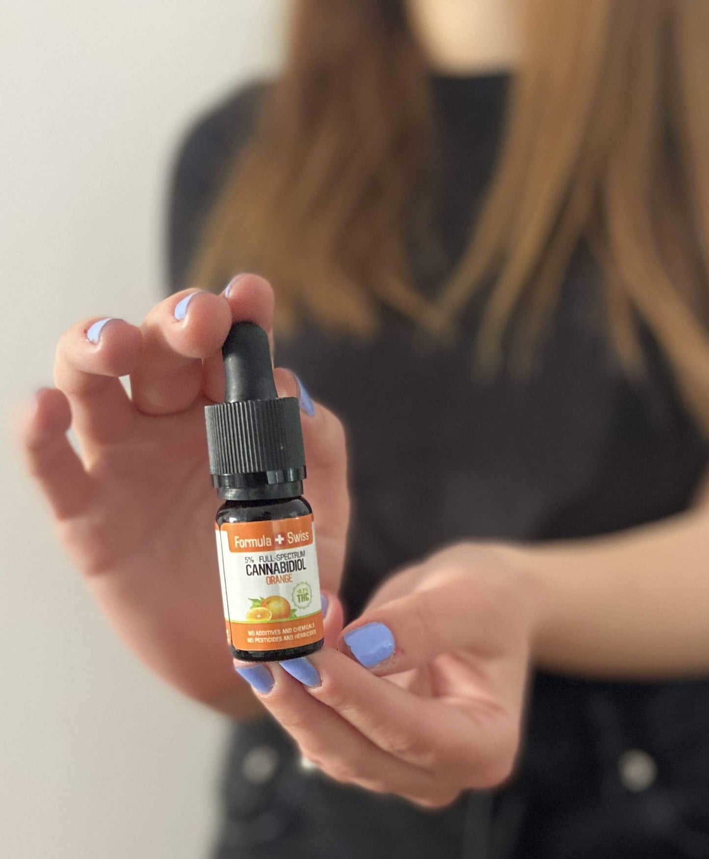 Fórmula Swiss Organic CBD Oil em óleo de laranja