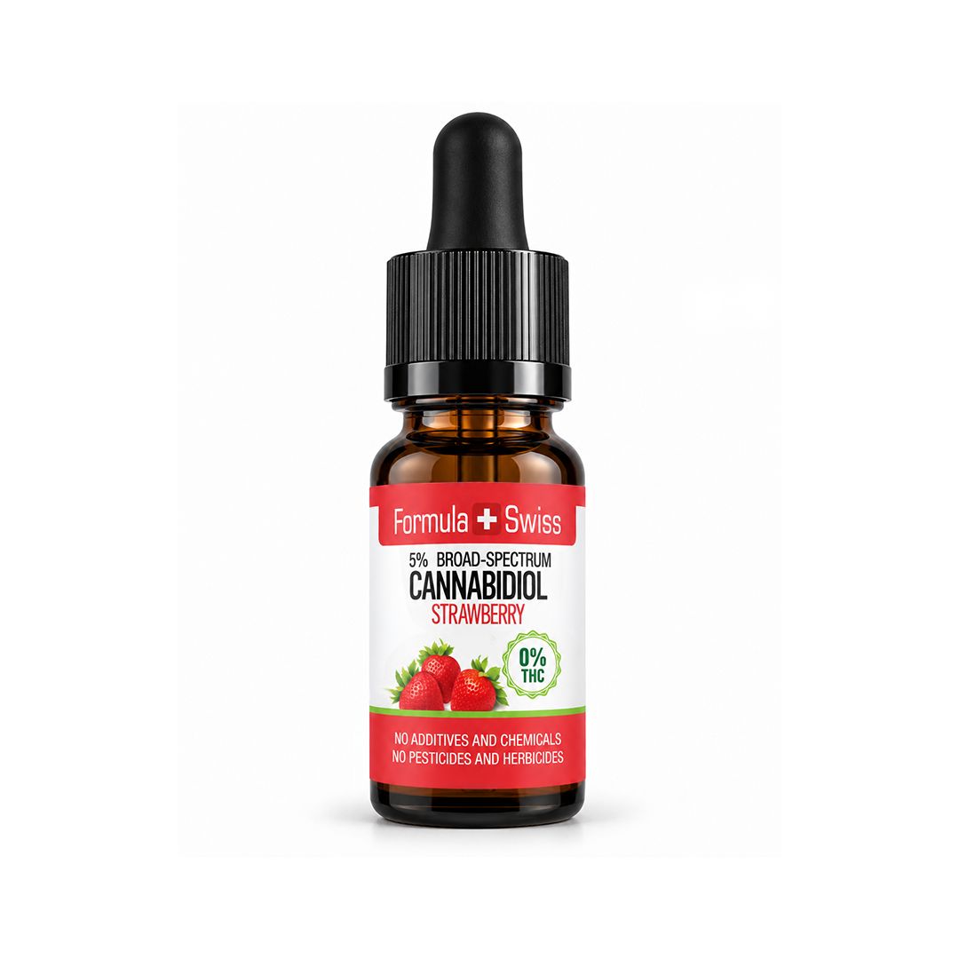 Conta-gotas âmbar de óleo de CBD em óleo MCT com aroma de morango da Formula Swiss, 0% THC, sobre fundo branco