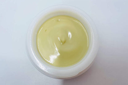 Fórmula Suíça AG CBD creme e bálsamos